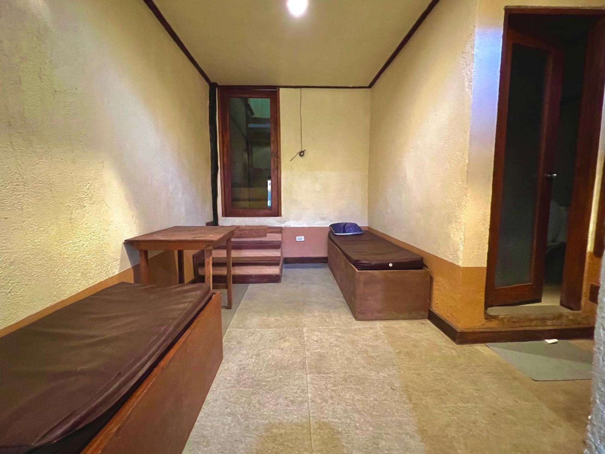 אל נידו Novie'S Tourist Inn מראה חיצוני תמונה